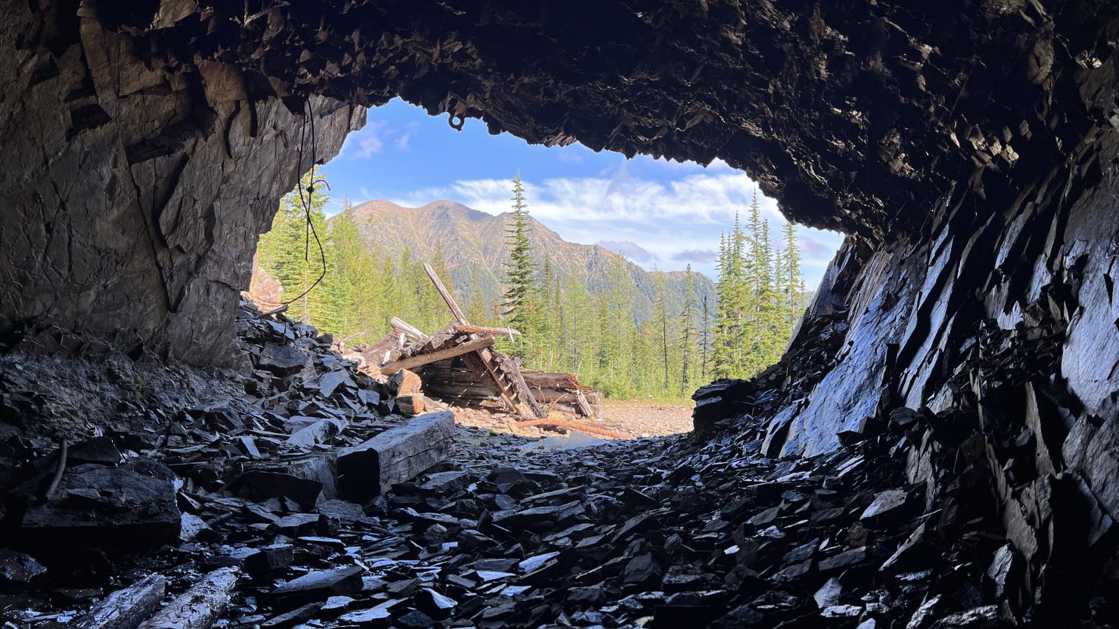 Mine workings at Findlay Property
