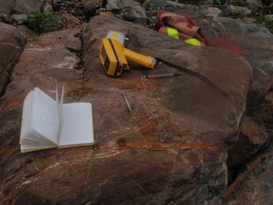 Hydrothermal Breccia with Qtz-Siderite Stockwork at Cirque Zone of the Kalum Property in Northwestern British Columbia