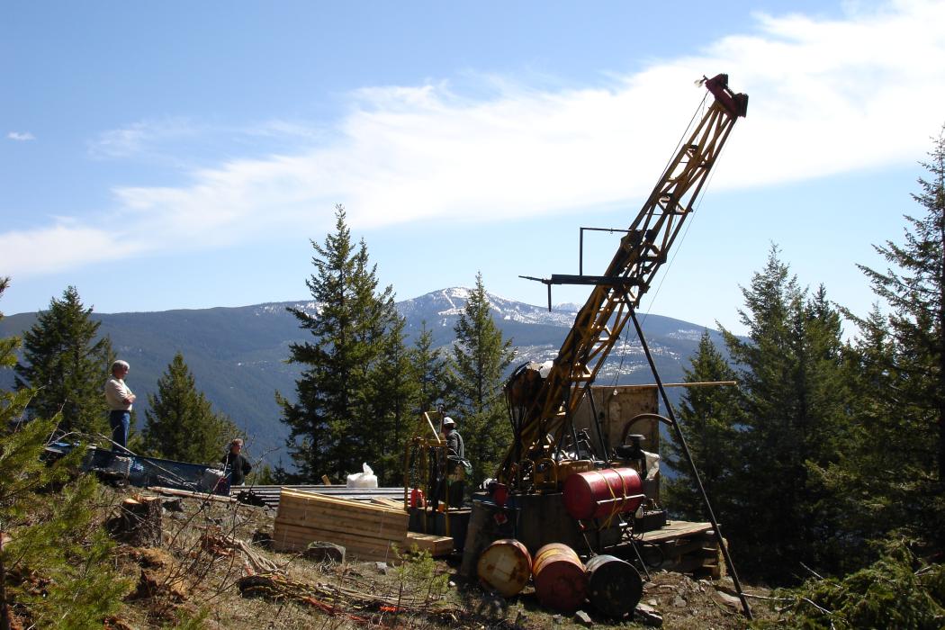 Drilling uunderway at the Iron Range Project in Southeastern British Columbia Drilling uunderway at the Iron Range Project in Southeastern British Columbia