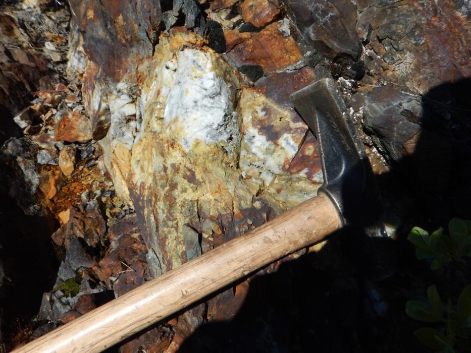 Mineralized Quartz Outcrop at Pine Channel Northern Saskatchewan