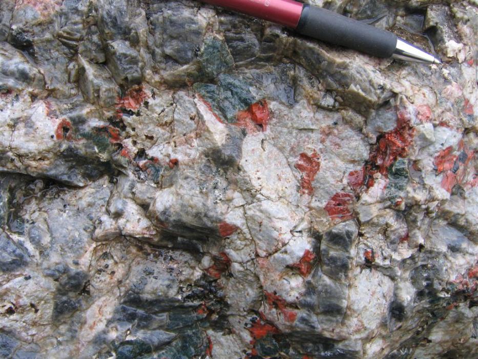 Zeolite alteration of nephaline syenite at the REE Butress Peak Anomaly area of the Ice River Complex Project